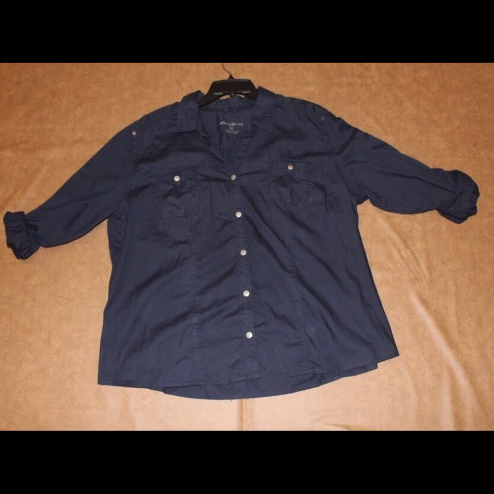Causal button up
